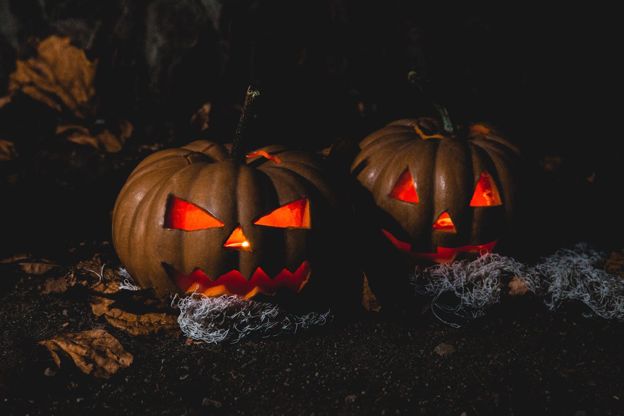 two-carved-pumpkins-for-halloween-events